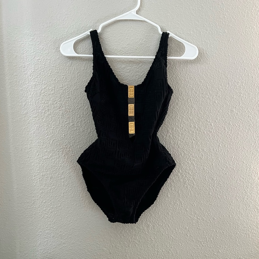 LeBlanca One Piece